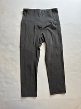 Load image into Gallery viewer, Black Lululemon Leggings, 4
