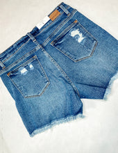 Load image into Gallery viewer, Judy Blue Hi-Rise Sun Embroidery Shorts 150112
