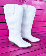 Load image into Gallery viewer, Dakota Cowboy boots
