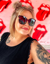 Load image into Gallery viewer, Cat eye sunnies
