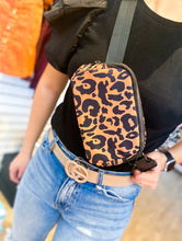 Load image into Gallery viewer, Leopard bum bag
